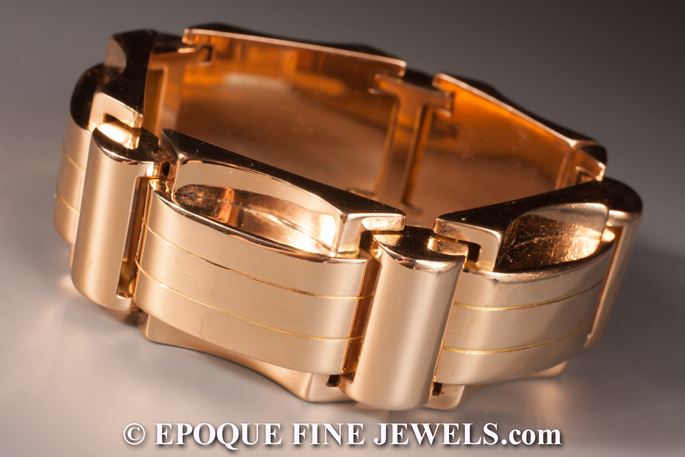 A stylish Retro gold tank bracelet,  | MasterArt